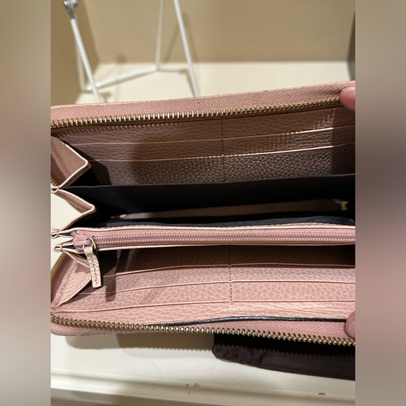 Gucci Marmont Light Blush Pink Pebbled Calfskin Zip Wallet - Picture 11 of 15